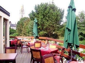 Hostellerie Des Enclos Guimiliau Exterior photo